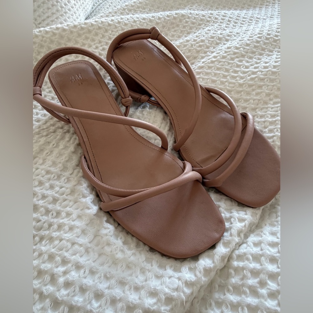 H&M Beige Strappy Sandals
